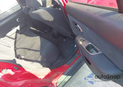 2011 Nissan Versa 1.8S z USA, uszkodzony, nr VIN 3N1BC1CP6BL491861